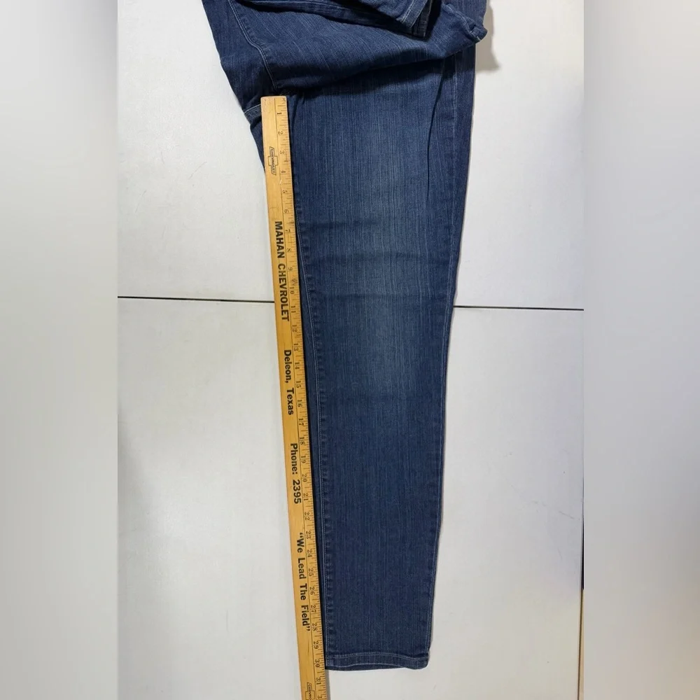 ann taylor loft Curvy Skinny Jeans 10 Stretch
Size: 10 curvy skinny - Picture 3 of 14